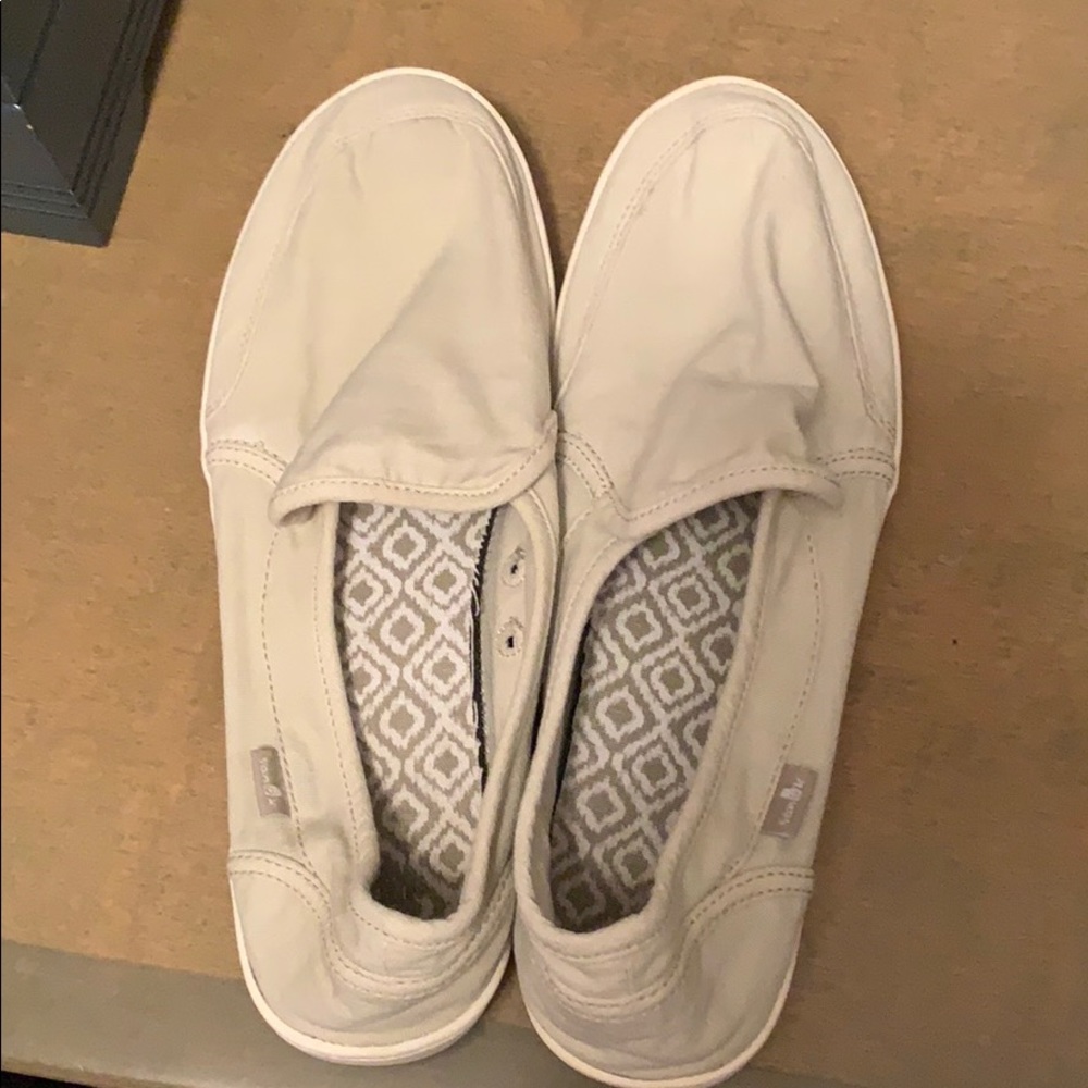 Sanuk Slip On Tan Shoes 8